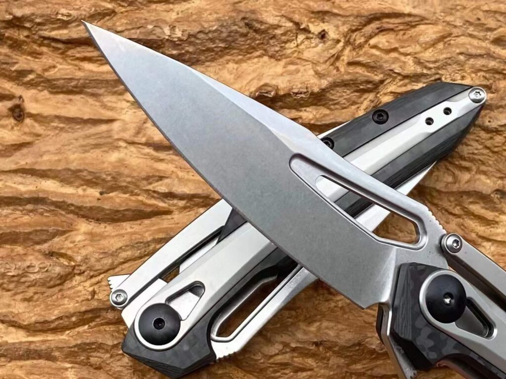 HK121